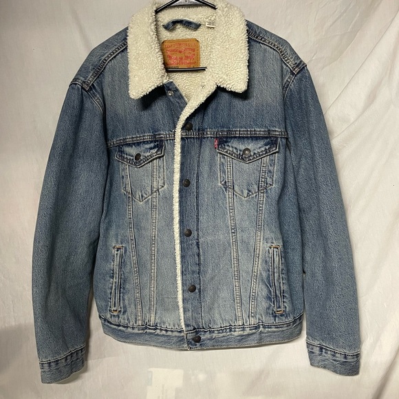 Levi's Other - Levi’s Denim Sherpa-Lined Jacket sz Large